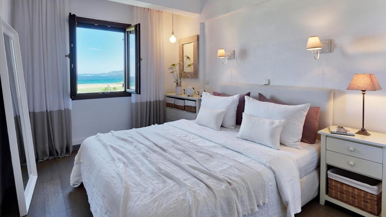 Soleado Beachfront Villa Skala Fourkas Ngoại thất bức ảnh